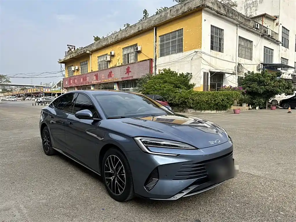 BYD Seal 2023 DM-i 1.5T 121km Flagship фото 4