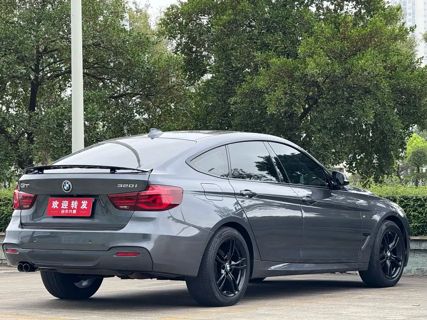 BMW 3 Series GT 2019 320i M Sport Black Night Edition фото 6