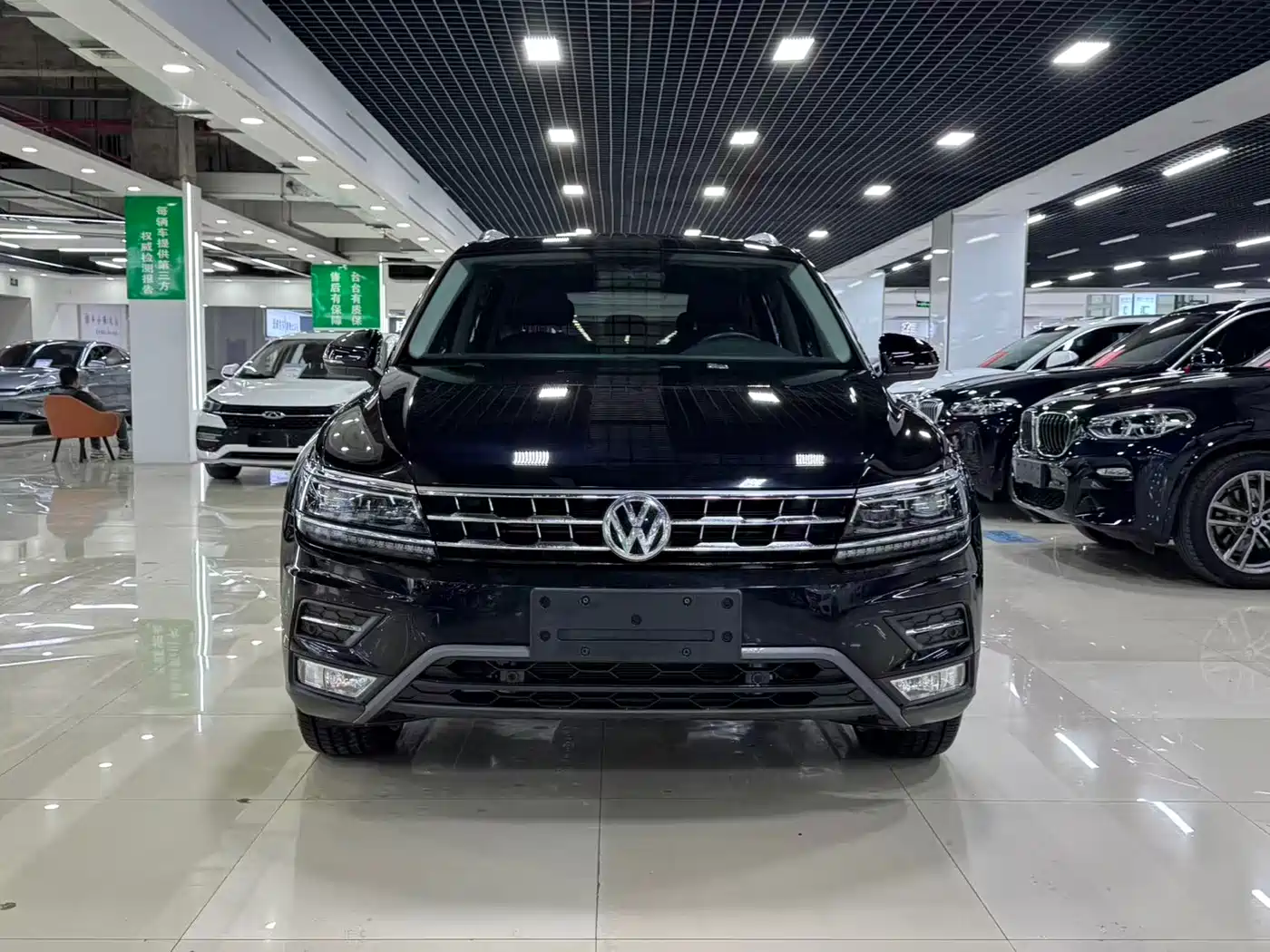 Volkswagen Tiguan L 2019 380TSI Auto 4WD Smart Luxury Edition China VI фото 3