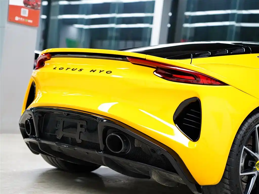 LOTUS SPORTS CAR EMIRA