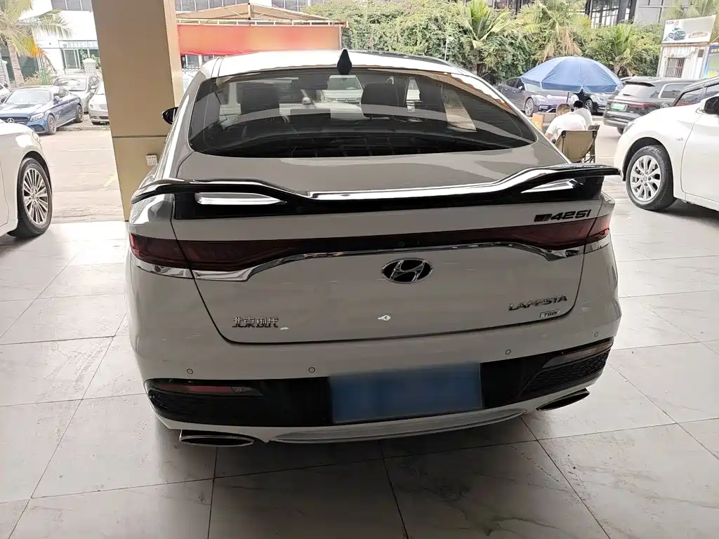 Фото 4 - Hyundai Lafesta