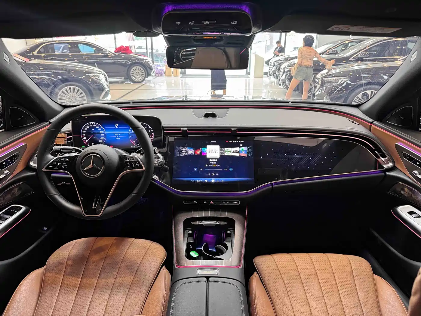 Mercedes-Benz E-Class 2025 E 300 L Luxury фото 11