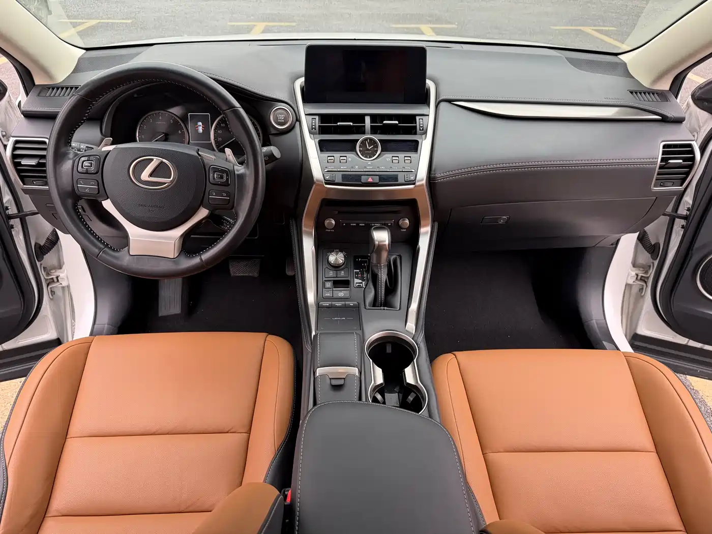 Lexus NX 2018 Model 300 FWD Fengxing Edition фото 11