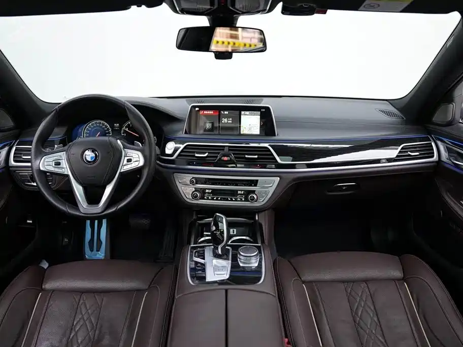 BMW 7 Series 2018 730Li Premium Type M Sport Package фото 10