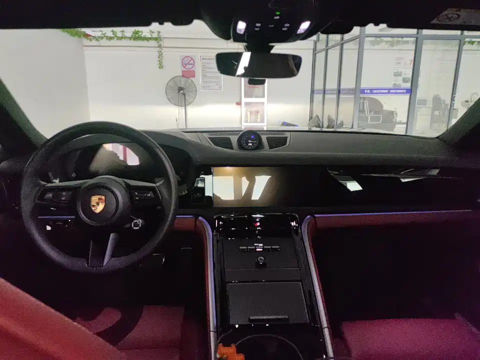 2026 Porsche Panamera