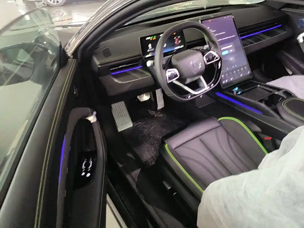Photo 16 - Nezha Auto Nezha GT