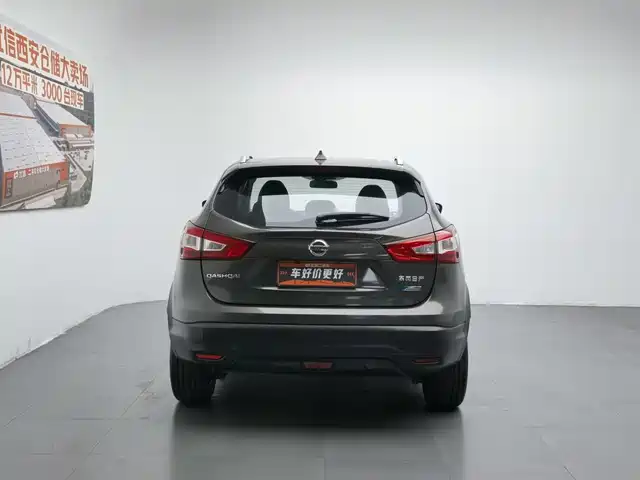 Nissan Qashqai 2016 2.0L CVT Luxury Edition — фото 4