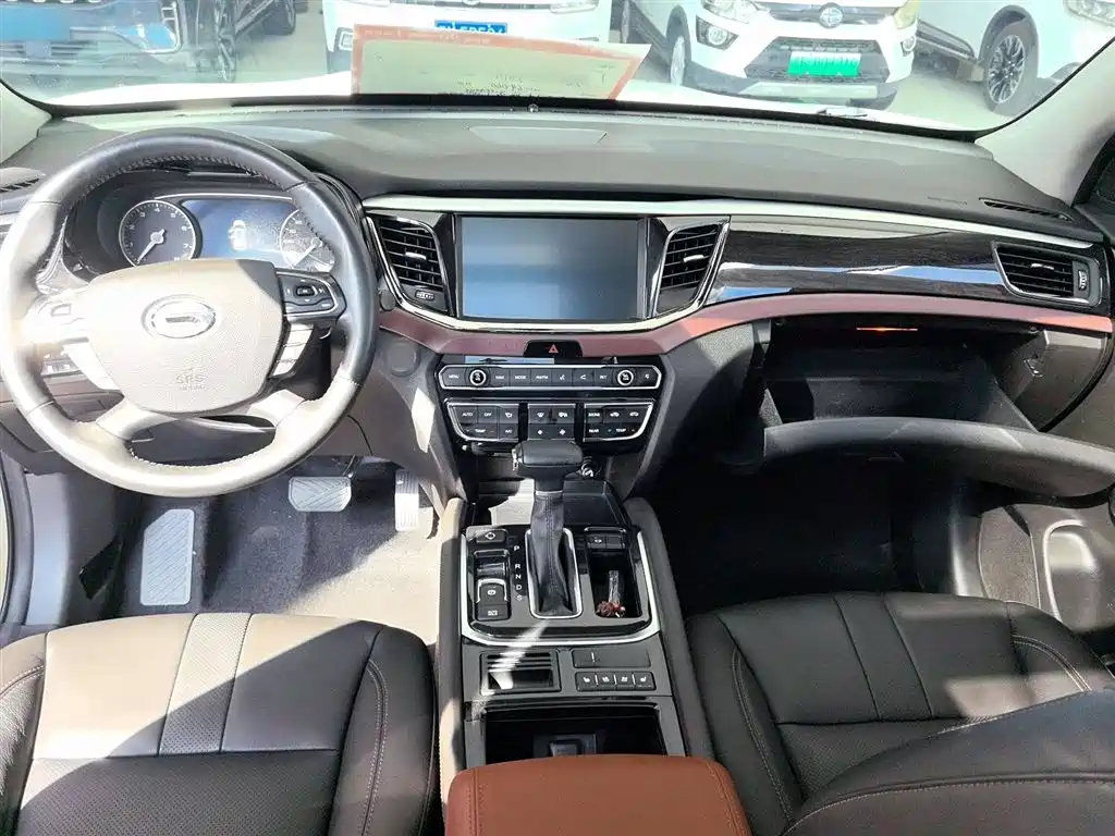GAC Trumpchi Trumpchi GS8 2019 390T 2WD Luxury Smart Connect Edition (7-seater) фото 10