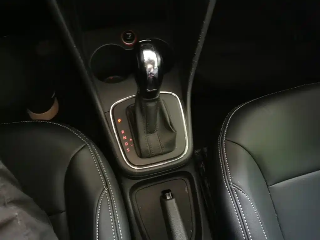 Volkswagen Polo 2014 1.6L Automatic Comfort Edition фото 14