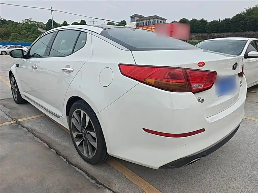 Kia K5 2014 2.0L Automatic LUXURY фото 5