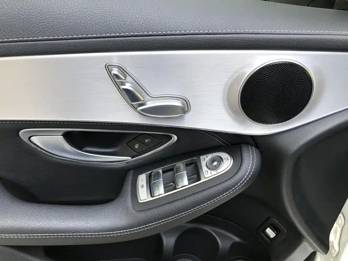Mercedes-Benz GLC 2019 Model GLC 200 L 4MATIC фото 6
