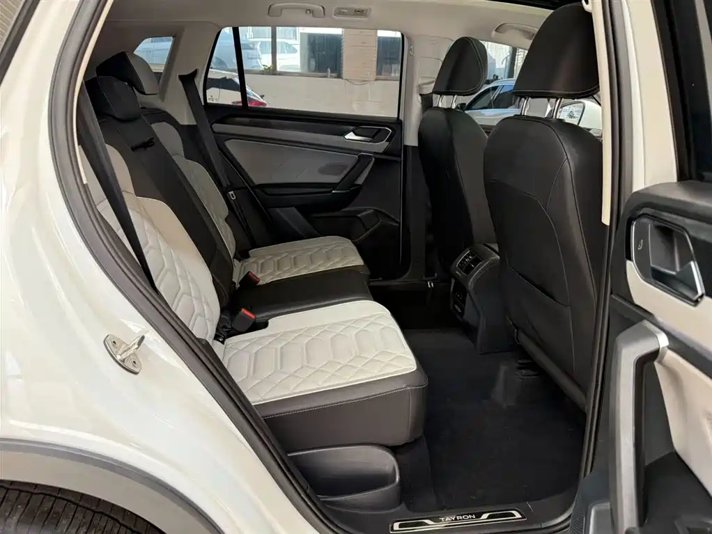 Volkswagen Tayron 2023 280TSI 2WD Luxury Plus Advanced Edition фото 22