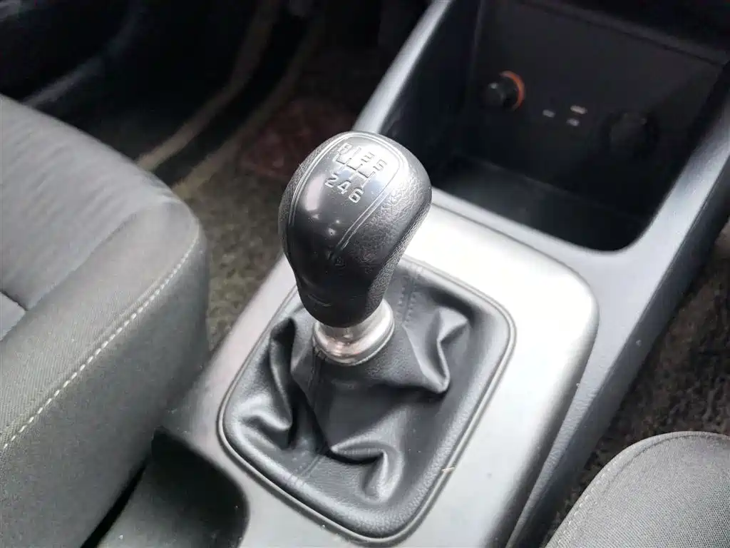 Kia K3 2015 1.6L Manual GL фото 10