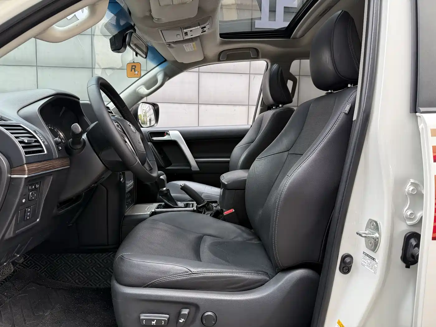 Toyota Prado 2019 3.5L Automatic TX-L Zunxiang Edition фото 11