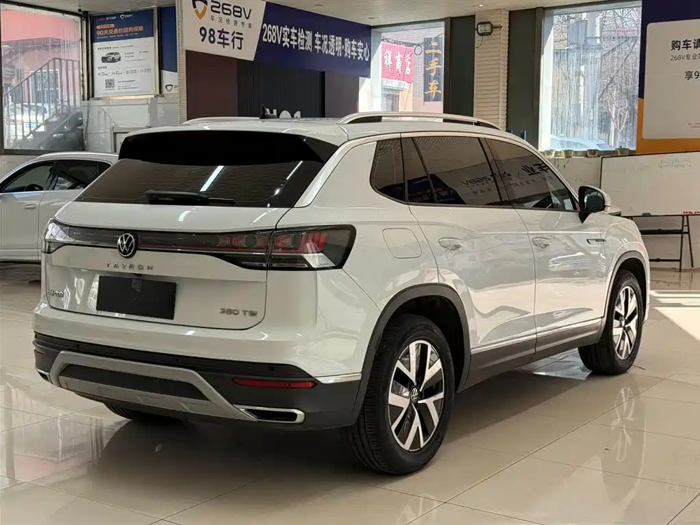 Volkswagen Tayron 2023 280TSI 2WD Luxury Plus Advanced Edition фото 4