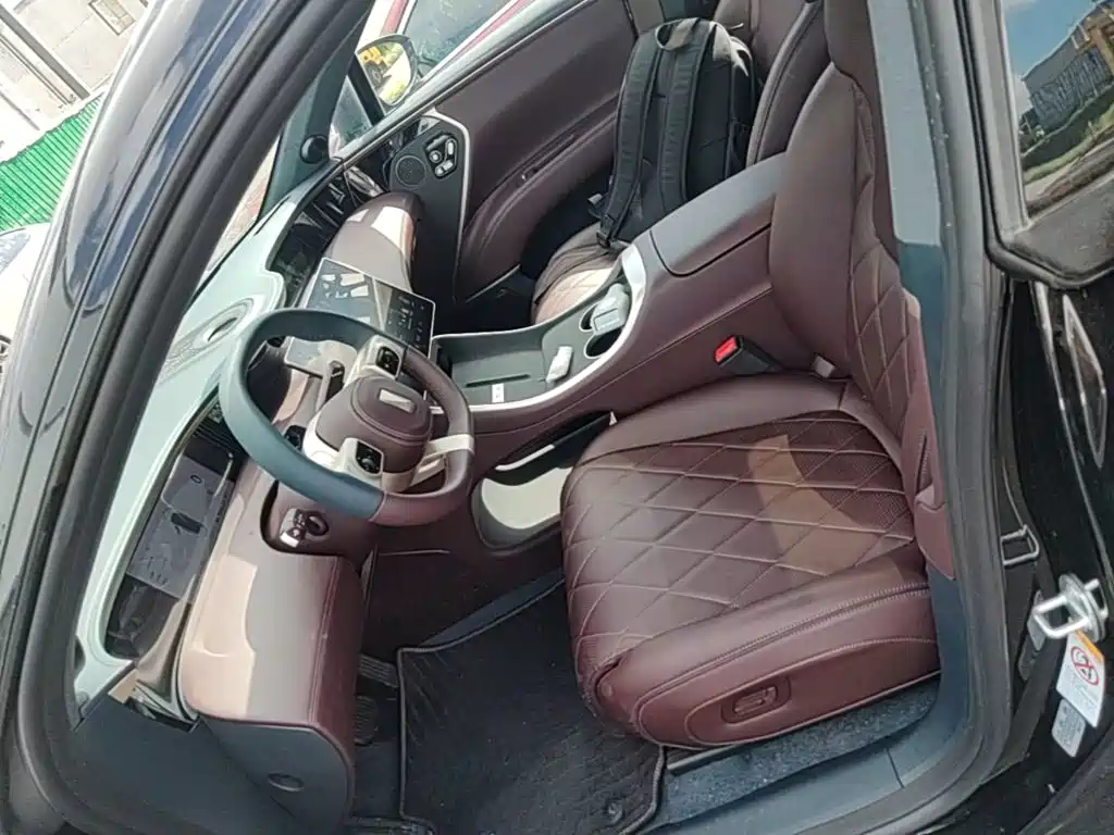 Avatr 11 2026 2025 Facelift Max Range Extender
