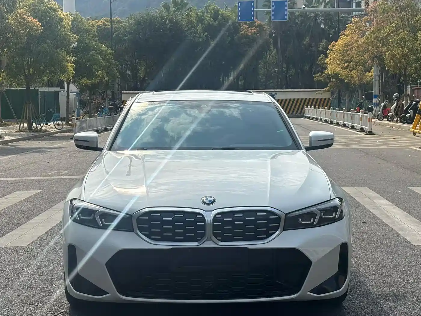BMW 3 Series 2024 325Li M Sport Package фото 2