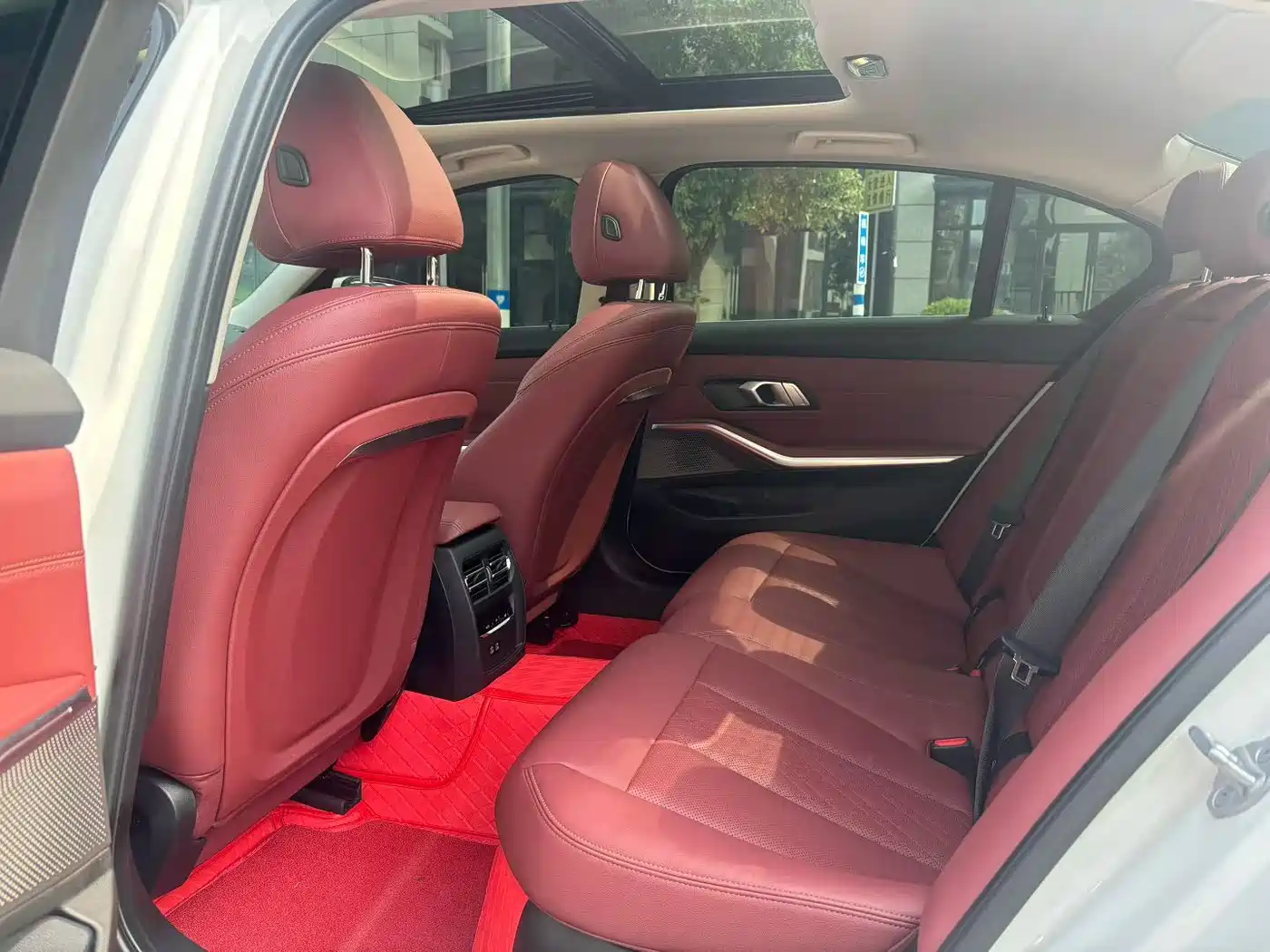 BMW 3 Series 2024 325Li M Sport Package фото 5