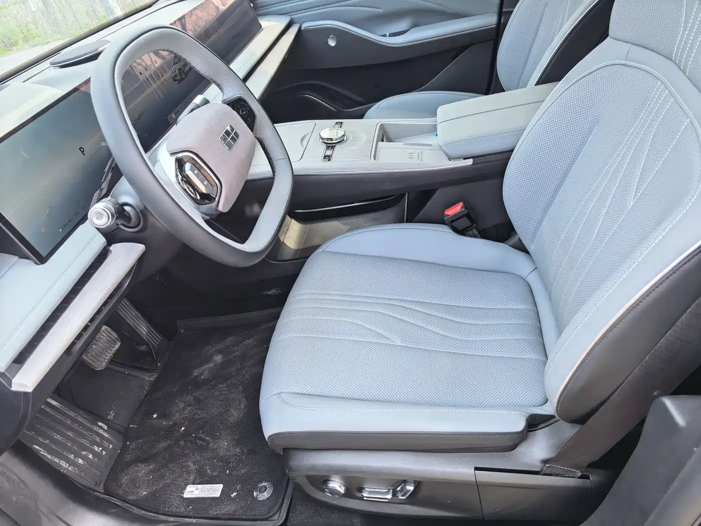 GEELY GALAXY GALAXY E8