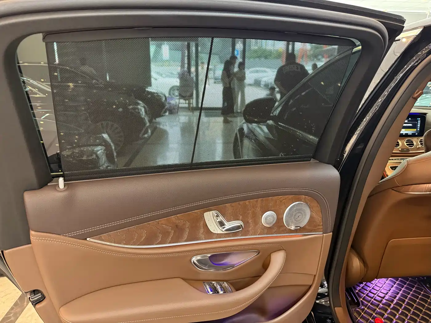 Mercedes-Benz E-Class 2020 E 300 L Luxury Model фото 11