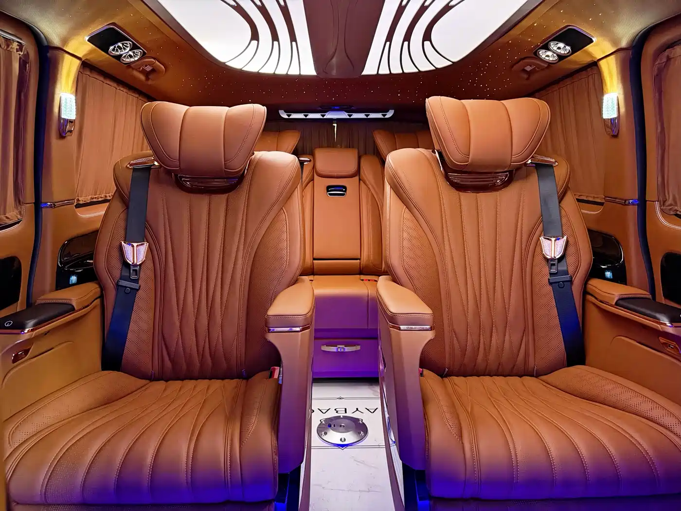 Mercedes-Benz Vito 2023 2.0T Business 7-Seater фото 13