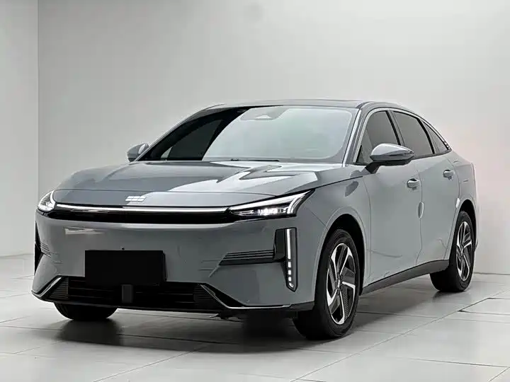 Geely Galaxy Galaxy L6 2025 EM-i 140km Explorer+ Edition