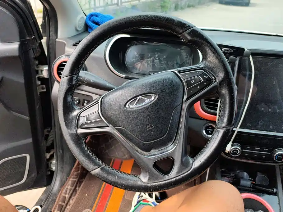QQ New Energy Little Ant 2019 2019 4-Seater Smart Enjoy Edition 35kWh