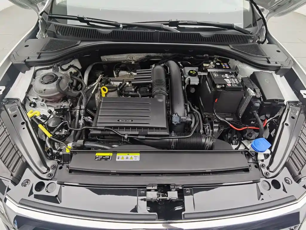 Volkswagen Sagitar, миниатюра 6