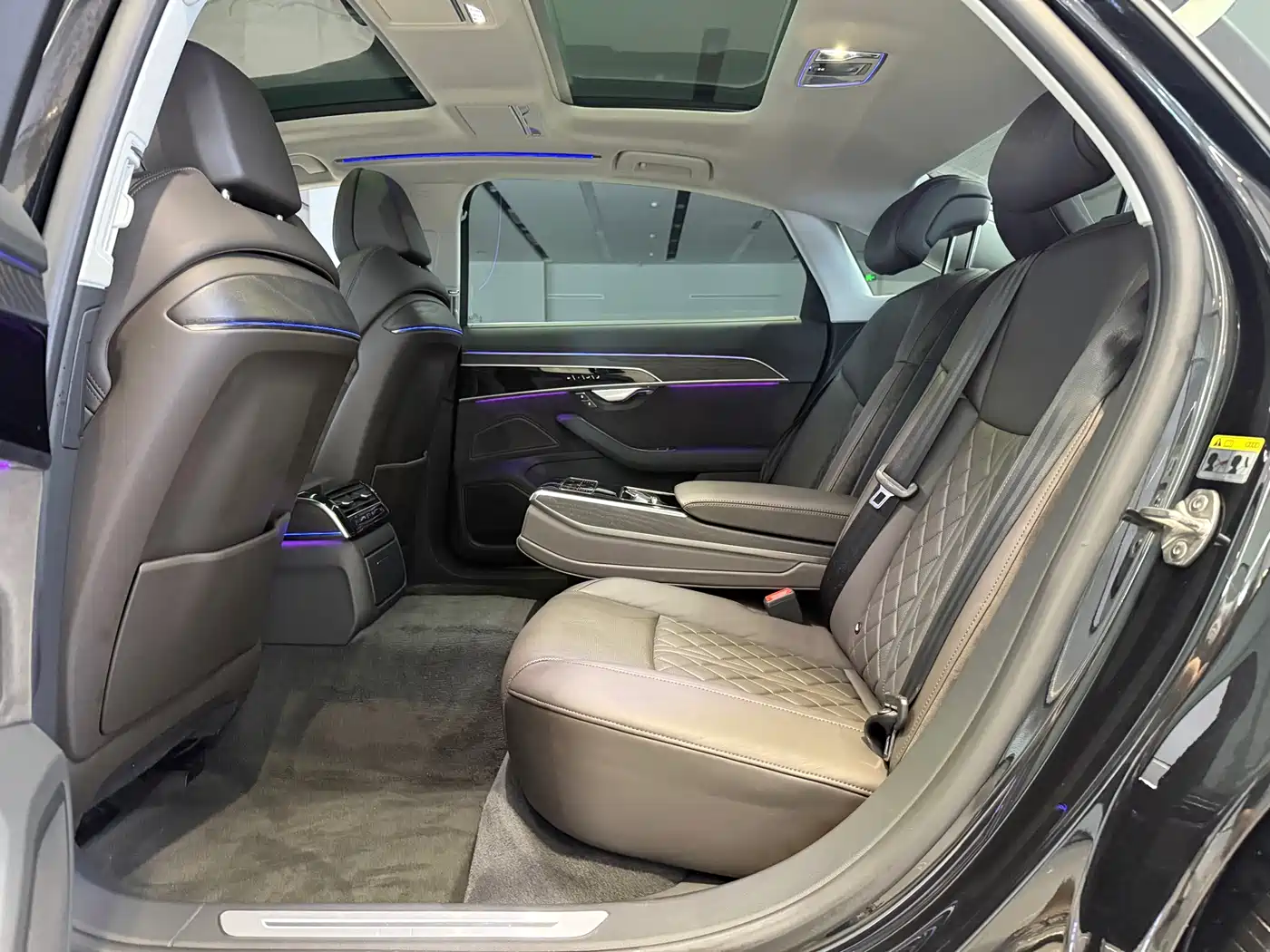 Audi A8 2021 A8L 50 TFSI quattro Comfort фото 12