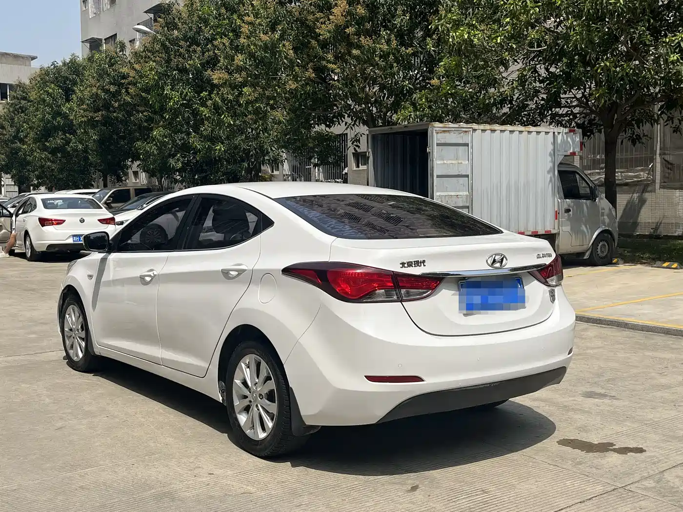 Hyundai Langdong 2016 1.6L Automatic Smart Edition фото 5