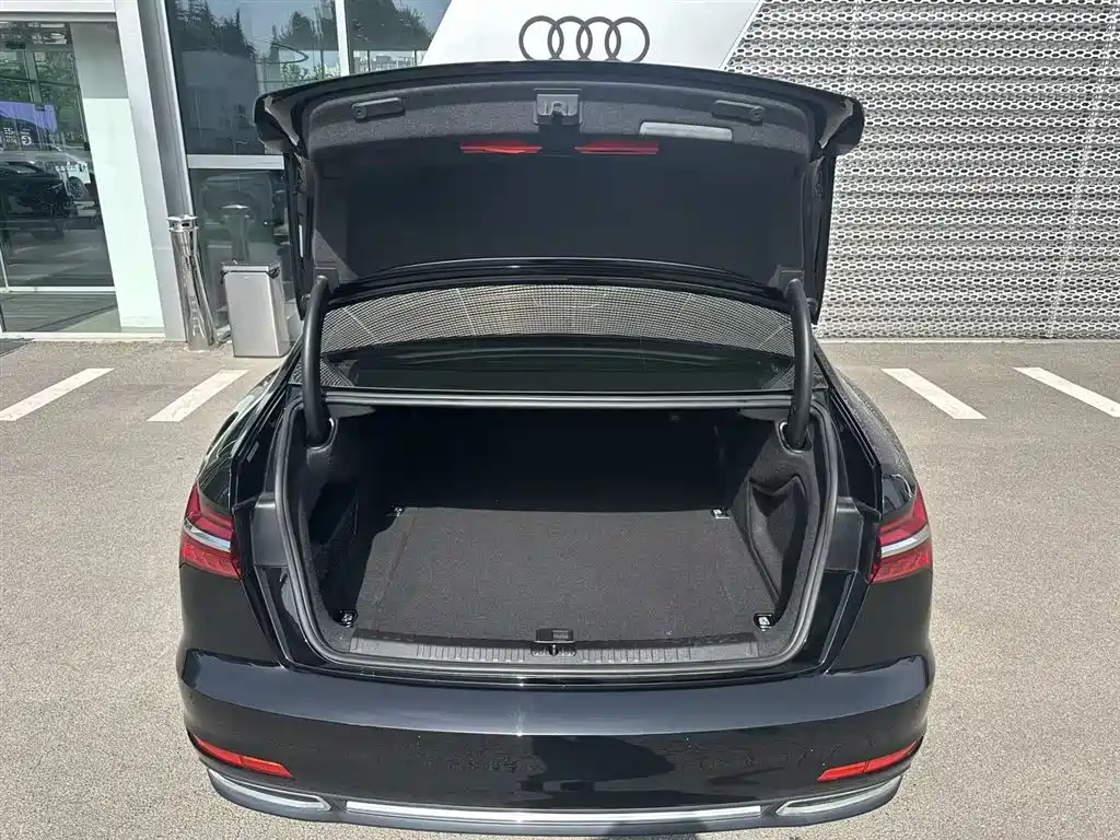 Audi A6L 2019 40 TFSI Luxury Elegance фото 20