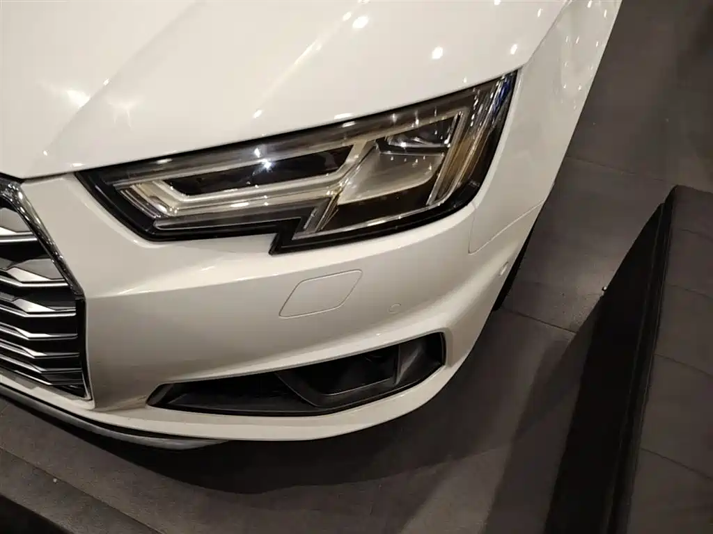 Audi A4L 2019 40 TFSI Fashion (China V) фото 24