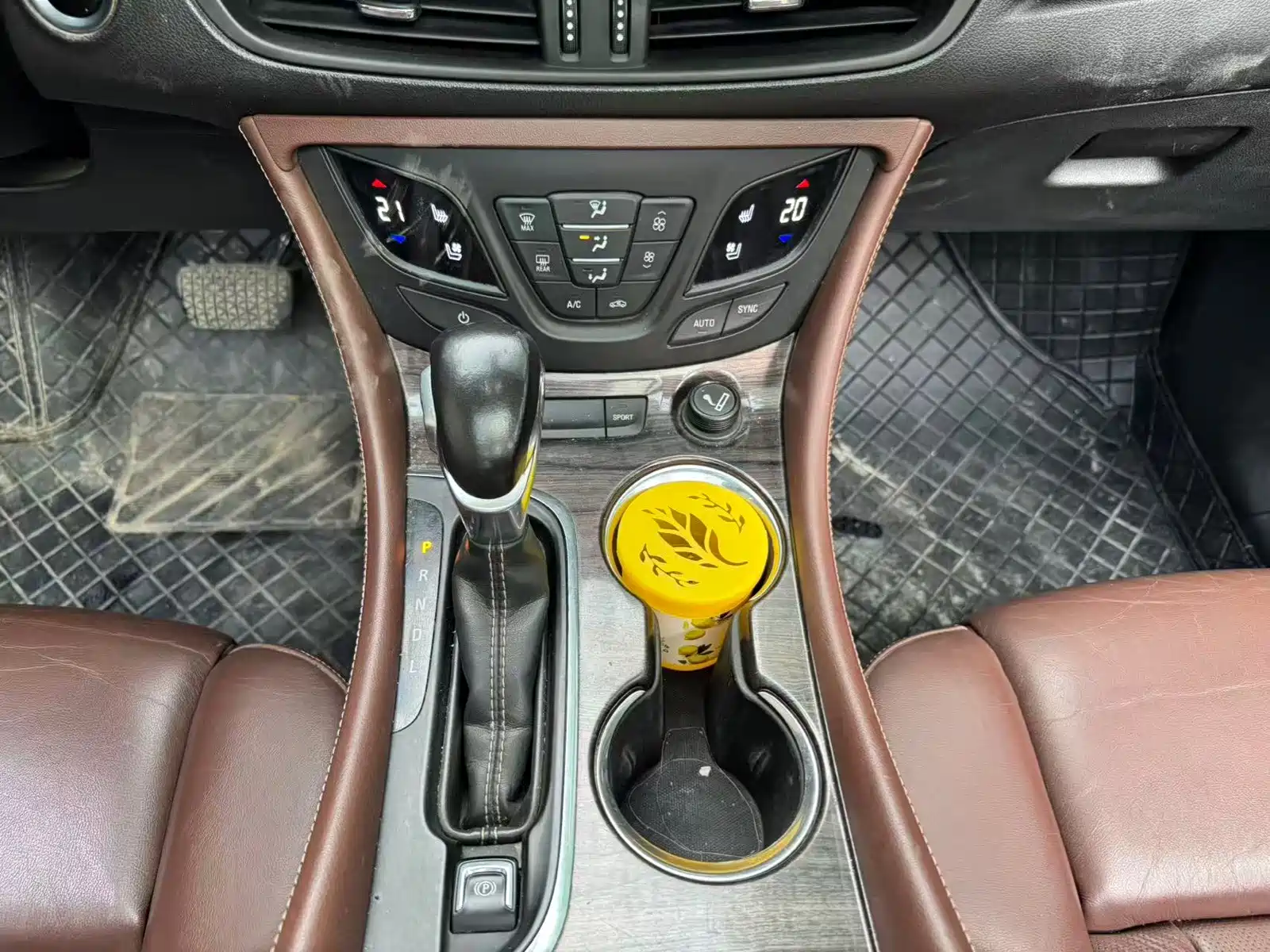 Фото 13 - Buick Envision Plus