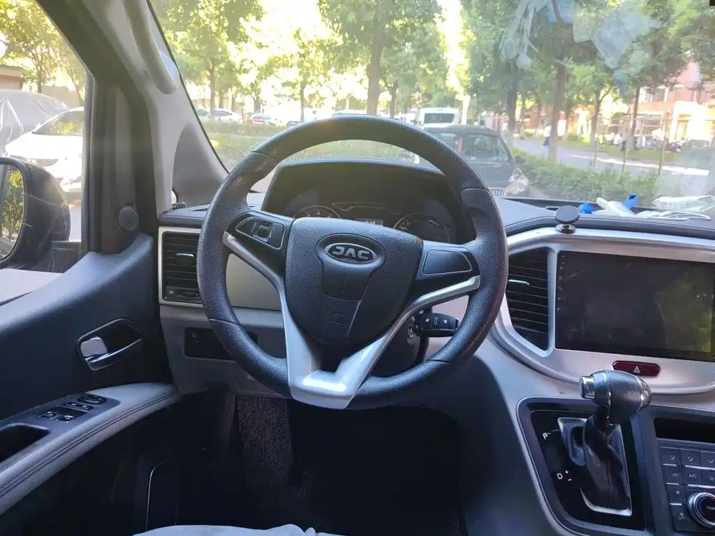2024 JAC Refine M4