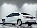Фото 3 - Toyota Camry