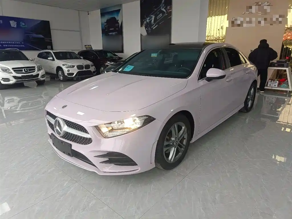 Mercedes-Benz A-Class 2021 Facelift A 180 L Sport Sedan фото 2