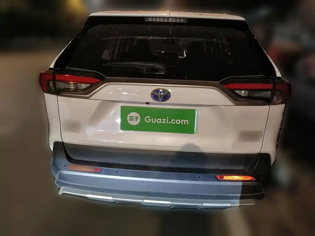 Toyota RAV4 Rongfang 2020 Hybrid 2.5L E-CVT AWD Flagship Edition фото 28