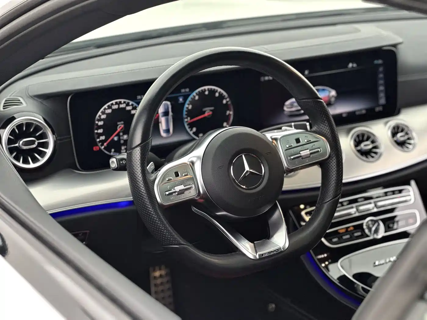 Mercedes-Benz E-Class (Import) 2019 E 200 Coupe фото 4