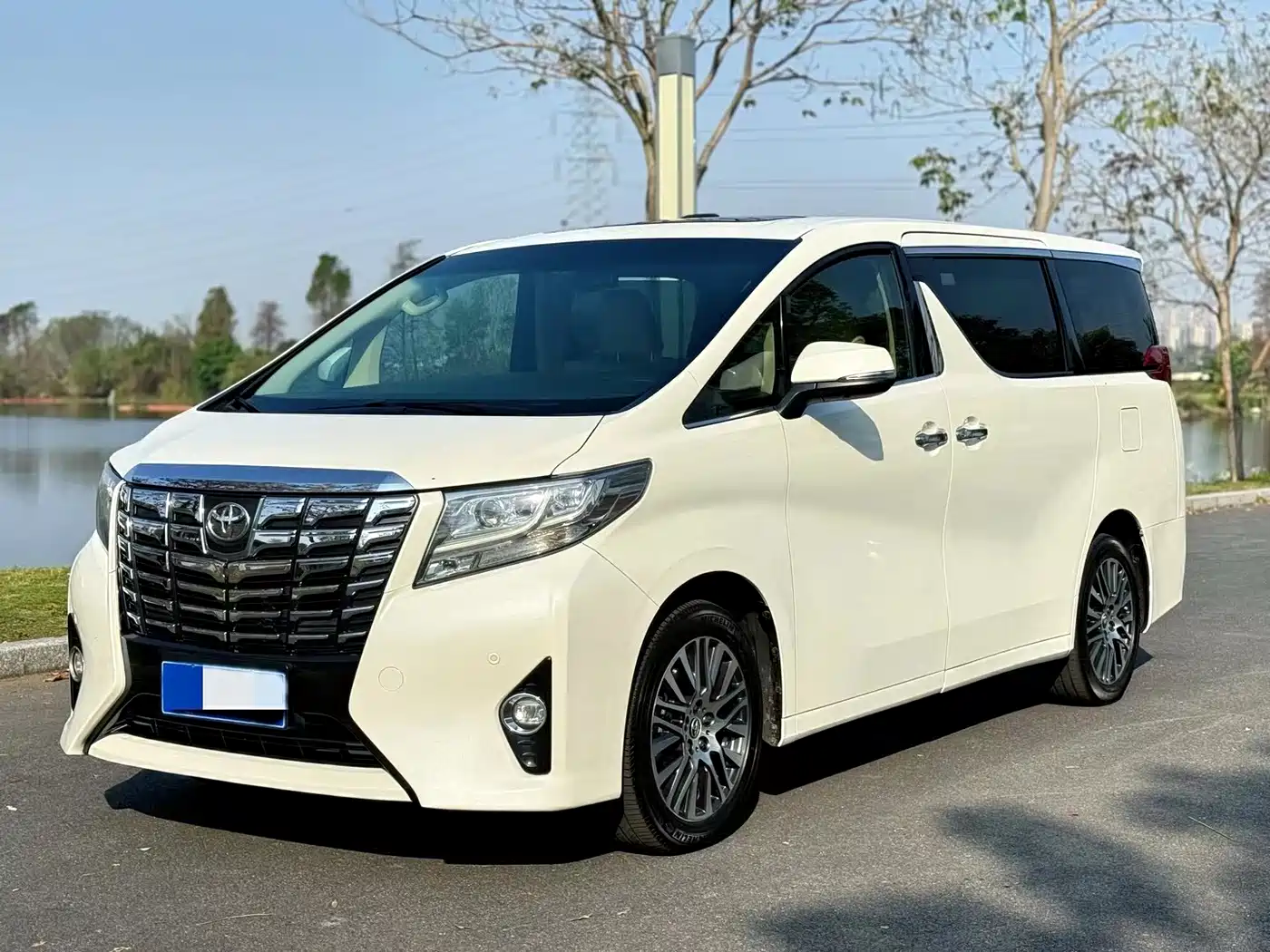 Toyota Alphard 2015 3.5L Luxury Edition
