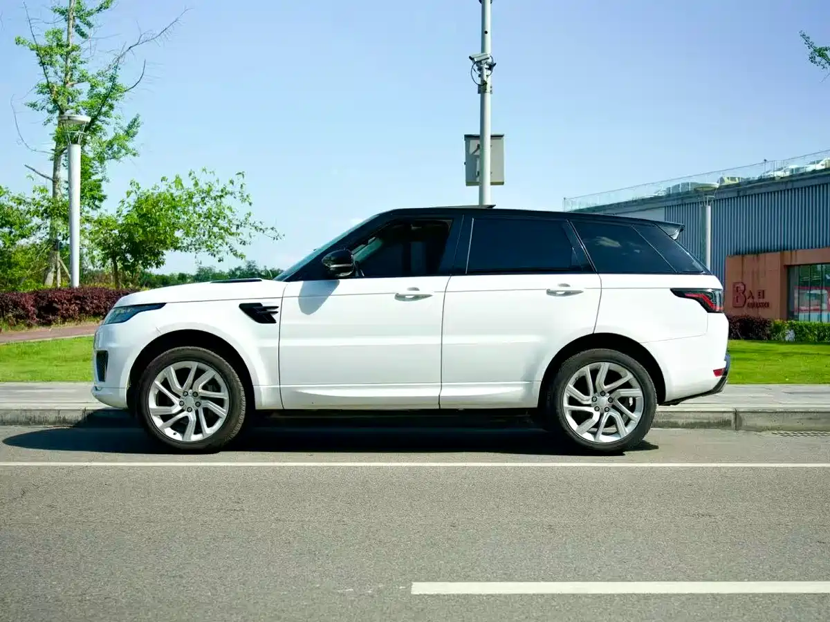 Land Rover Range Rover Sport 2018 3.0 SC V6 HSE DYNAMIC фото 3