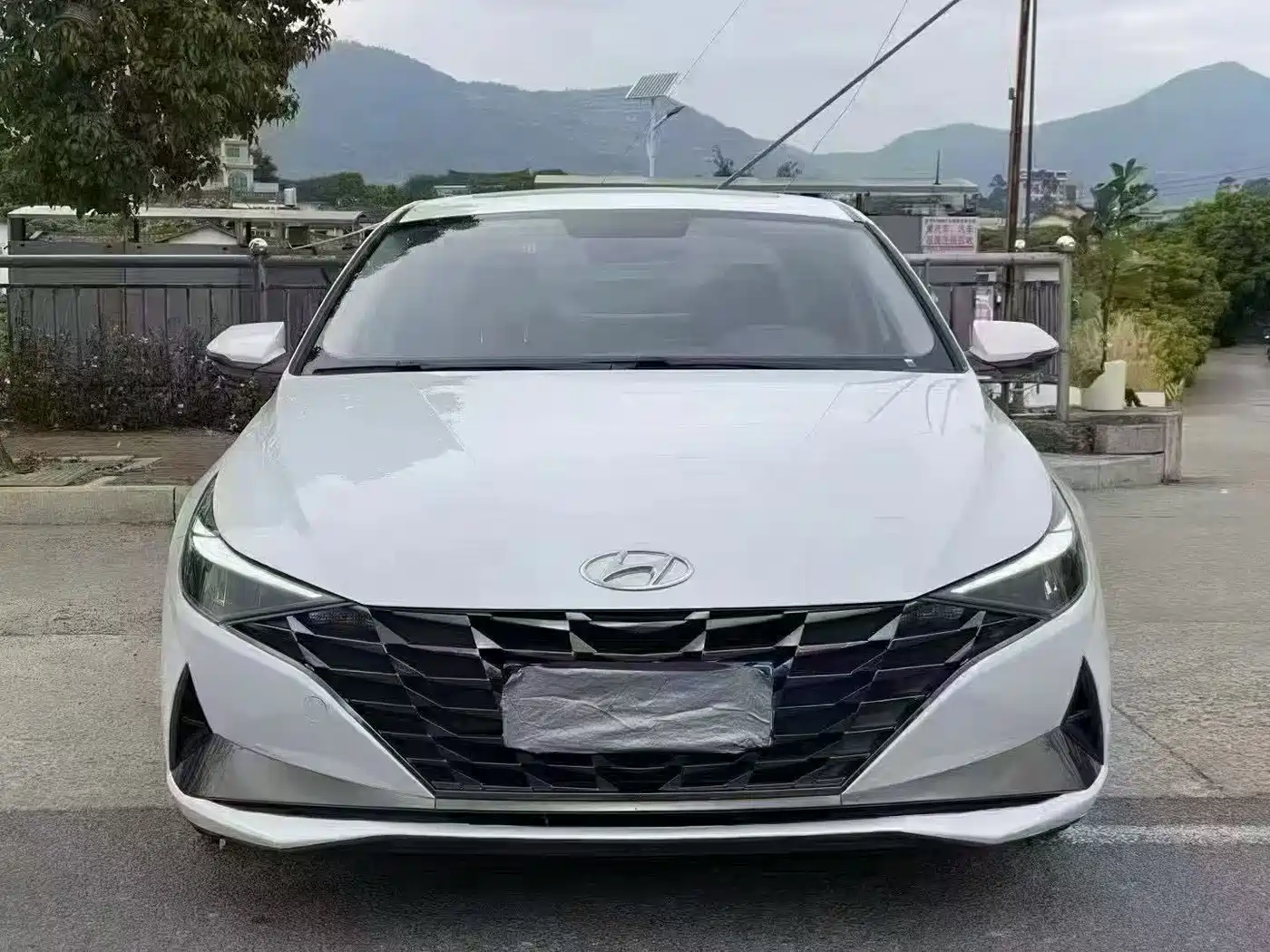 Hyundai Elantra 2021 1.5L CVT GLX Elite Edition фото 2