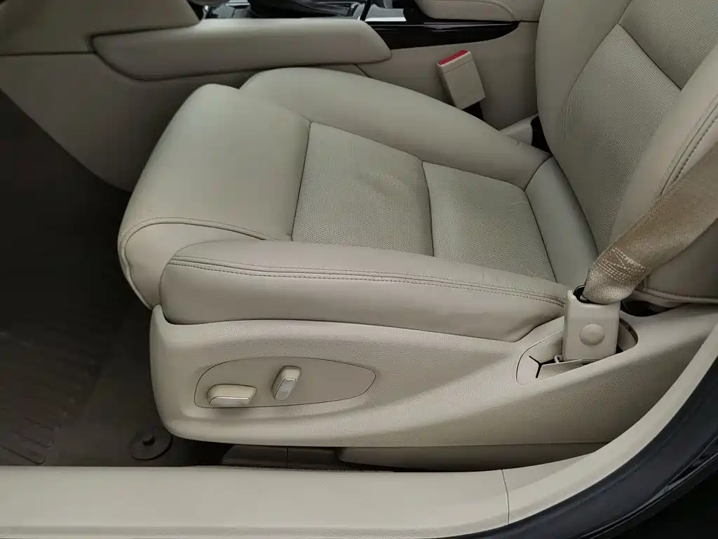 Фото 20 - Cadillac XTS