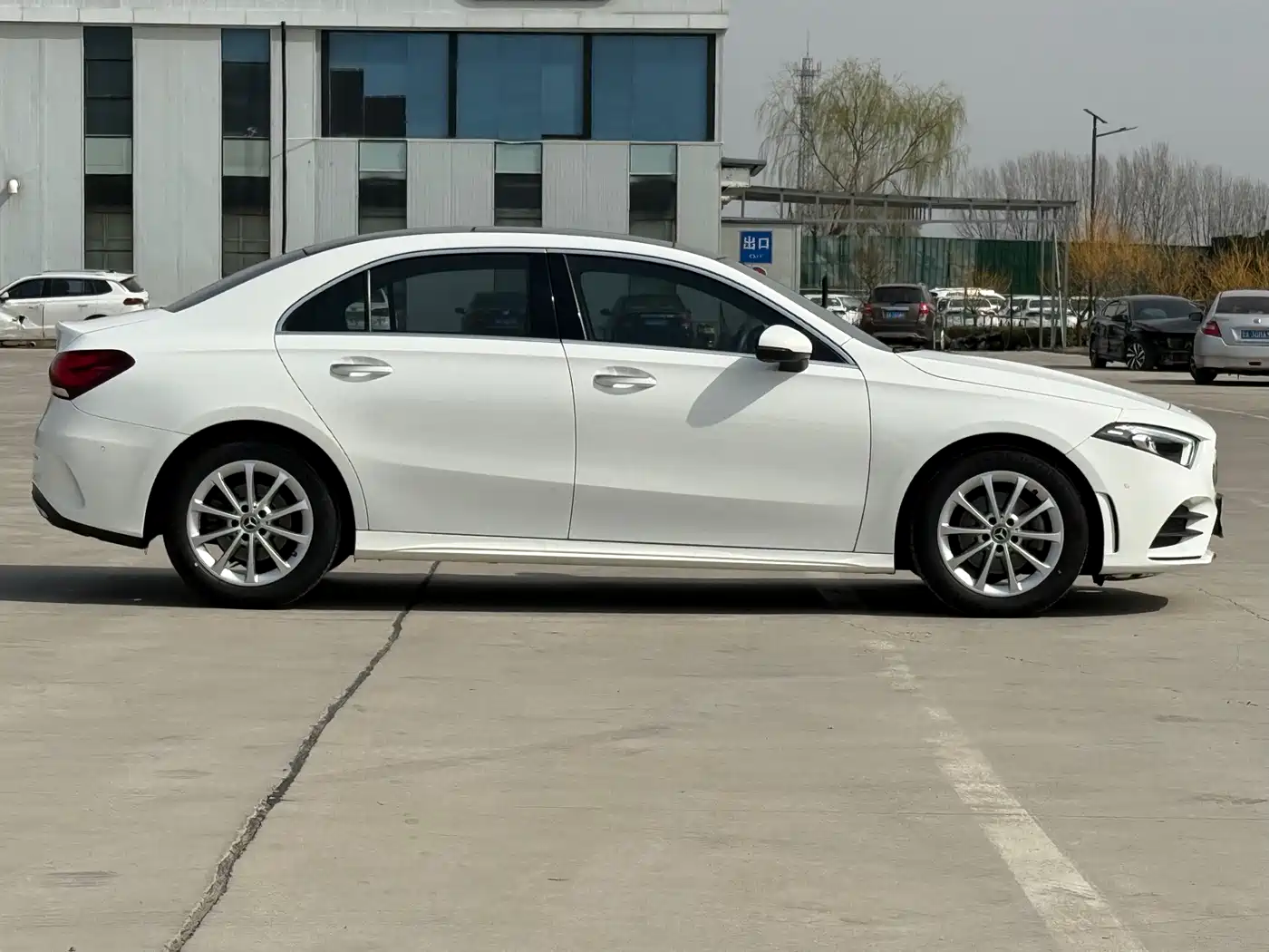 Mercedes-Benz A-Class 2021 A 200 L Sport Sedan Fashion Edition фото 8
