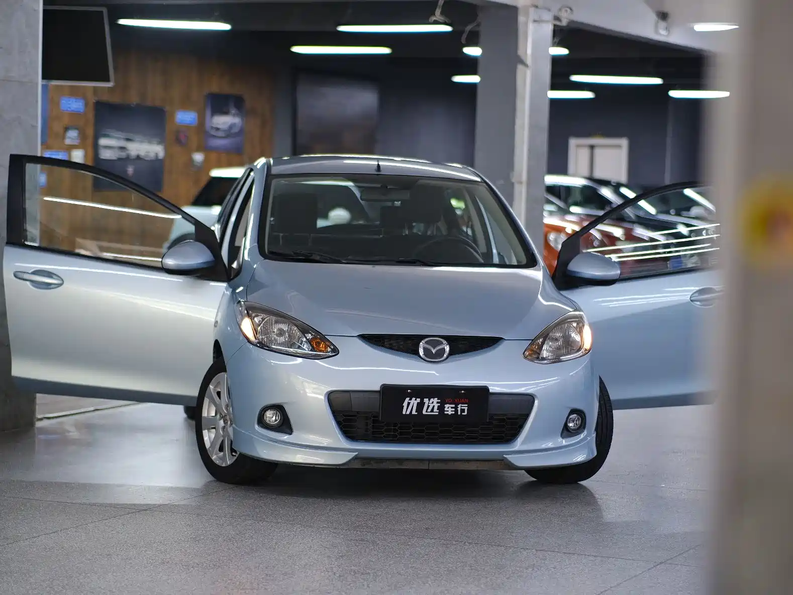 Фото 7 - Mazda 2