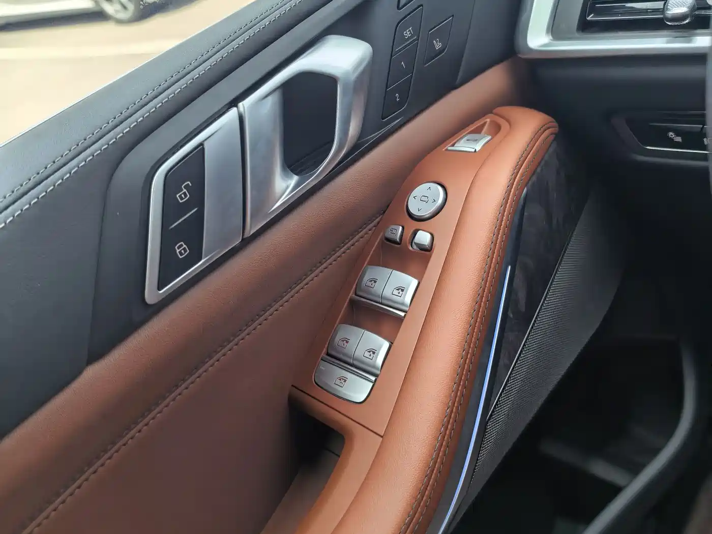 BMW X7 2023 xDrive40i Exclusive M Sport Package фото 13