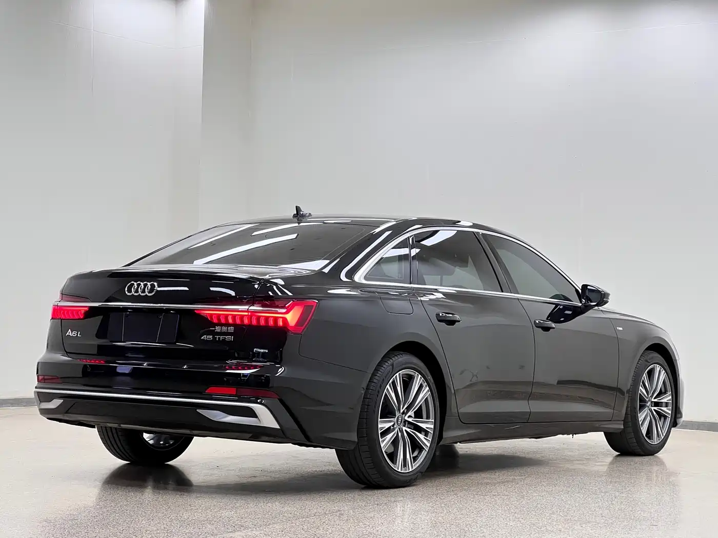 Audi A6L 2024 45 TFSI Premium Dynamic фото 5