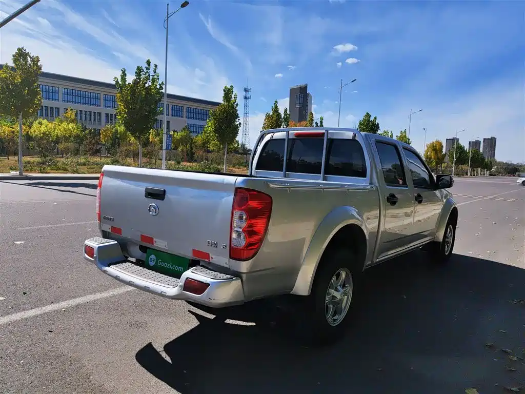 Great Wall Fengjun 5 2022 2021 2.4L Petrol 2WD Progressive Large Double Cab China VI 4K22D4M