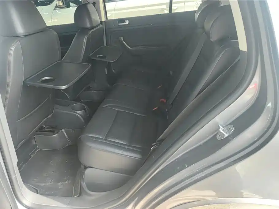 Volkswagen Golf (Import) 2011 1.4TSI Comfort Wagon фото 11