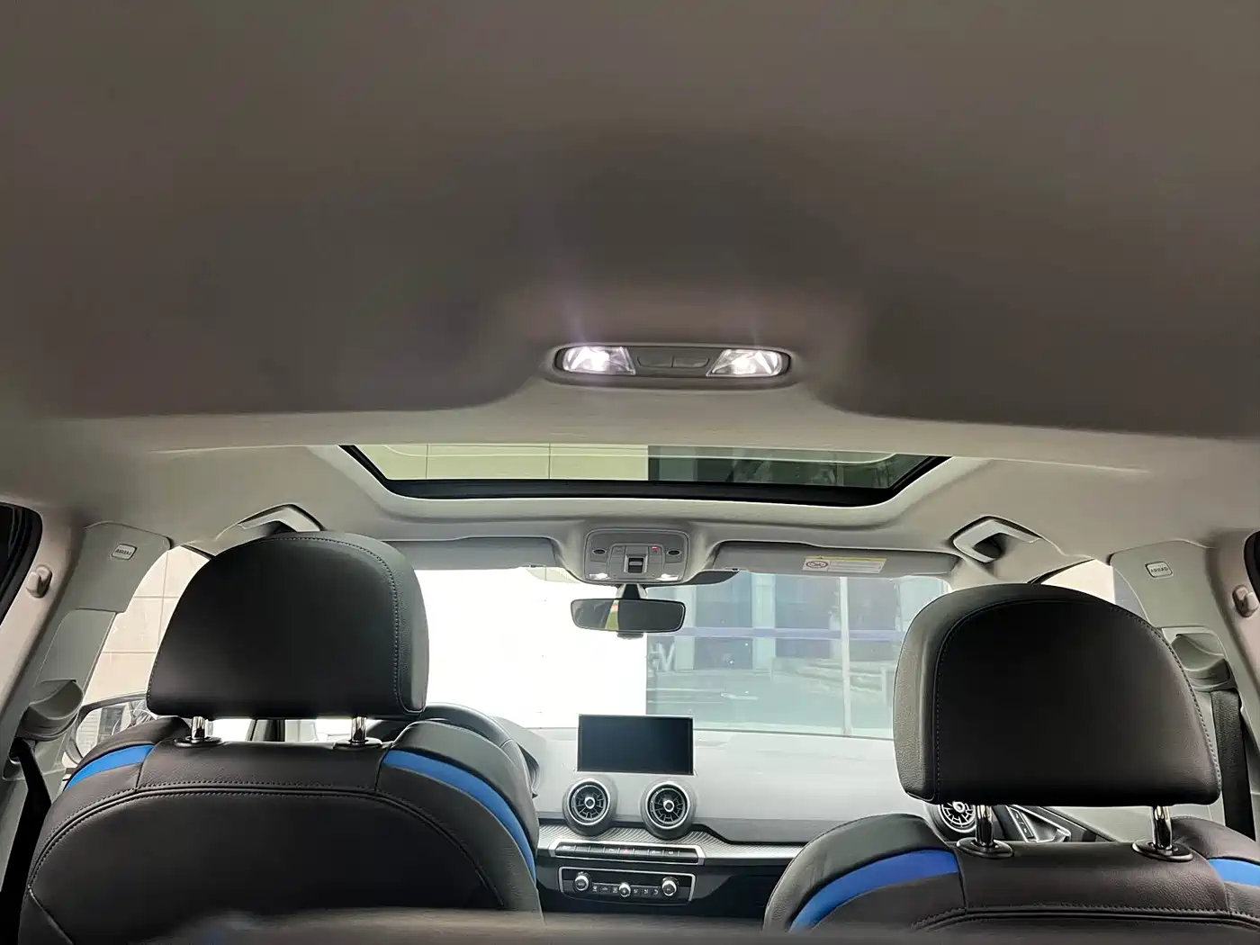 Audi Q2L e-tron 2019 Q2L e-tron Pure Electric Smart Cool Edition фото 14