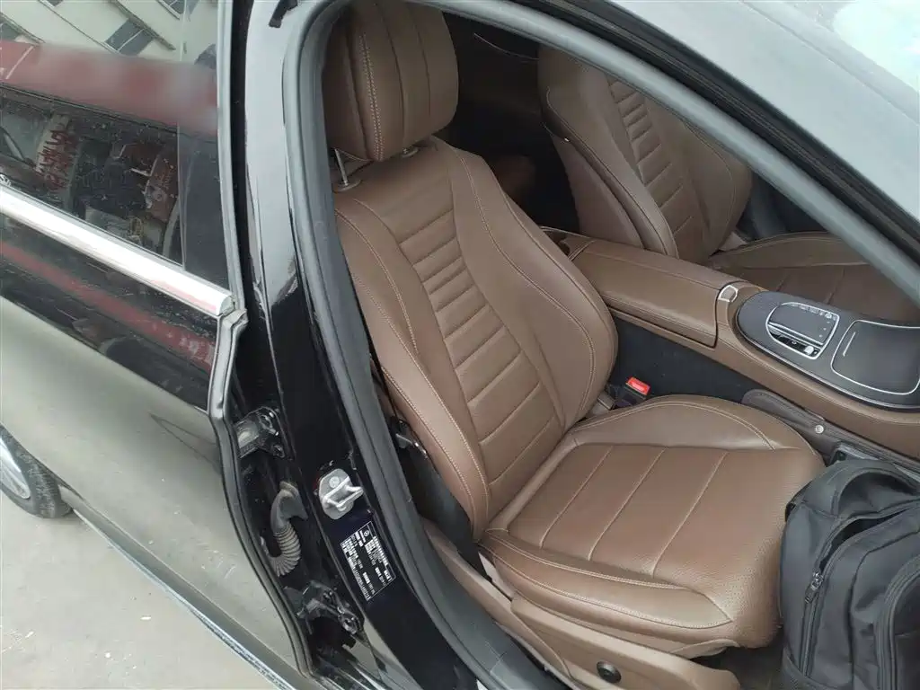 Mercedes-Benz E-Class 2020 E 300 L Sport Fashion Model фото 4